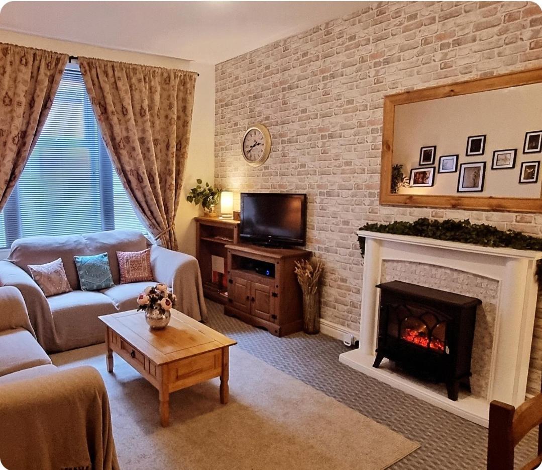Entire, Main Door, Pet Friendly, Home Away From Home, East Ayrshire Newmilns Extérieur photo